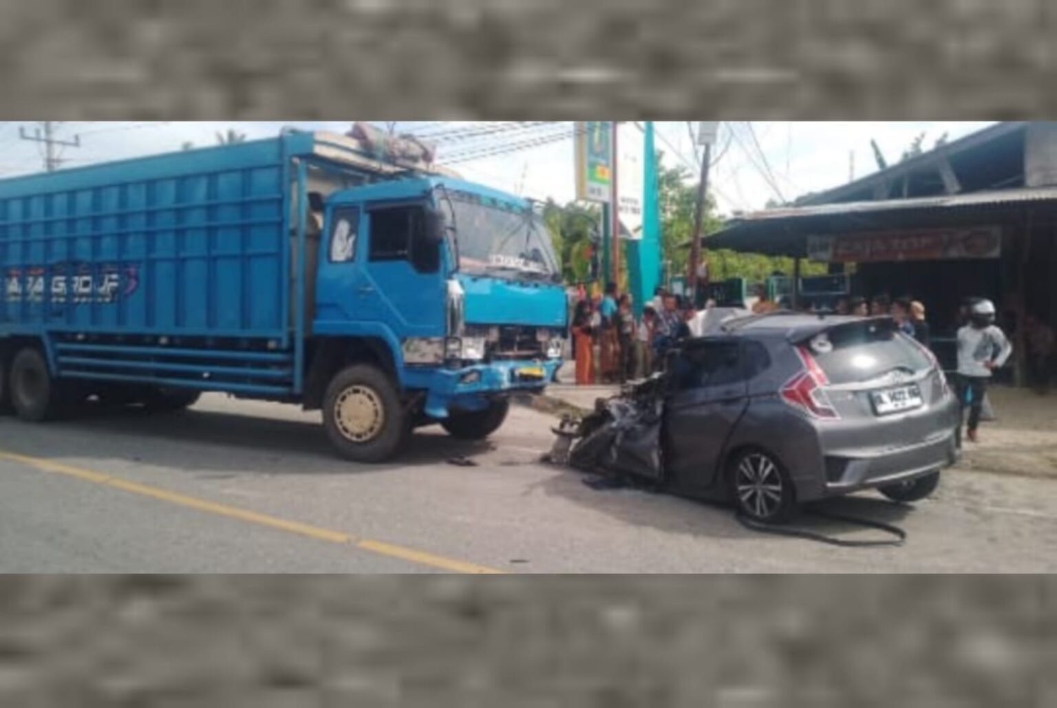 Video Rekaman CCTV Kecelakaan di Depan RS Zubir Mahmud