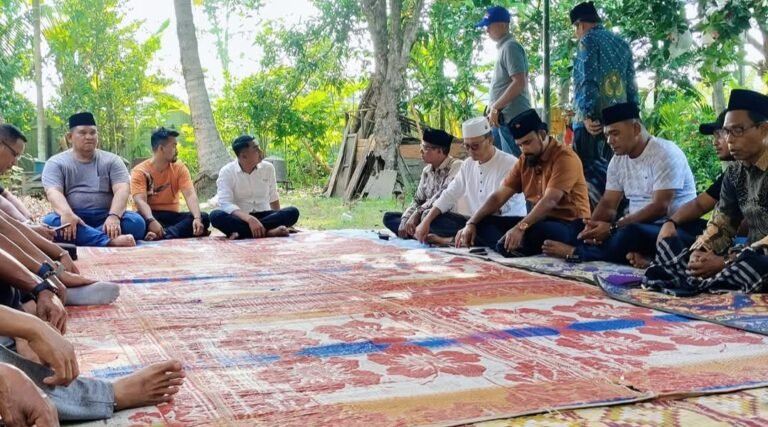 Bupati Aceh Timur Tinjau Lokasi Tragedi Tersengat Listrik yang Merenggut Nyawa Bocah 10 Tahun