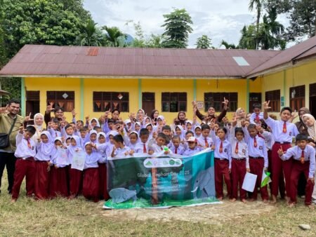 Belajar Menyayangi Gajah Sejak Dini di Dusun Bedari Pelosok Aceh Timur