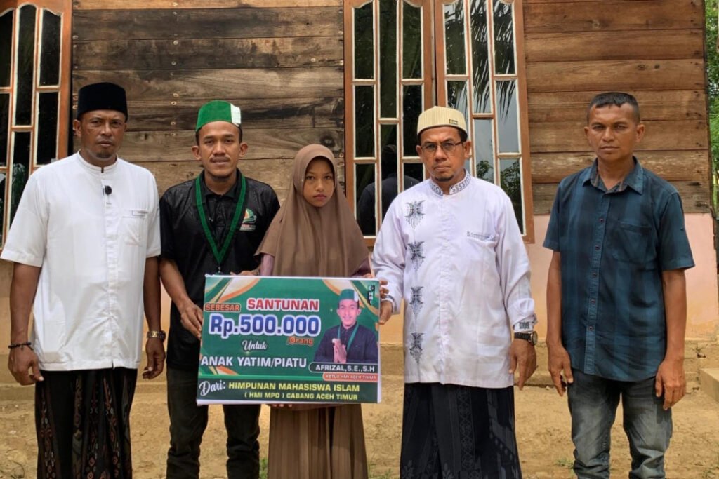 Wujud Syukur 80 Tahun kemerdekaan, HMI Cabang Aceh Timur Santuni Anak Yatim