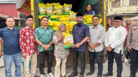 Bupati Aceh Timur Al-Farlaky Gelar Gerakan Pangan Murah, 90 Ton Beras Sebarkan ke Pasar Tradisional