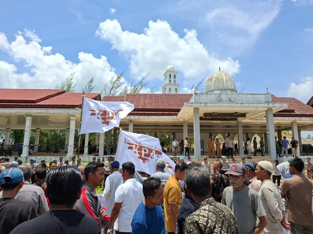 Ratusan Masyarakat Aceh Timur Demo, Tuntut 8 Kebun kelapa Sawit Ditutup