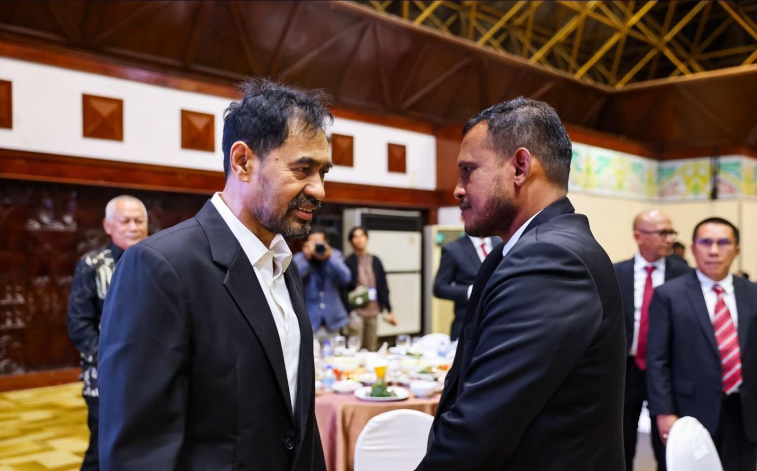 Gubernur Aceh Lantik Dewan Ekonomi Aceh, Mantan Bupati Rocky Ikut serta