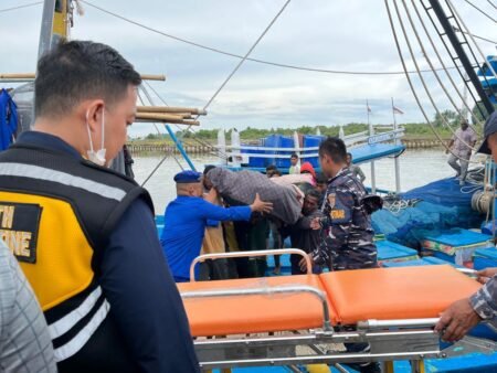 Breaking News: Satu Jenazah di Evakuasi ke Pelabuhan Kuala Idi