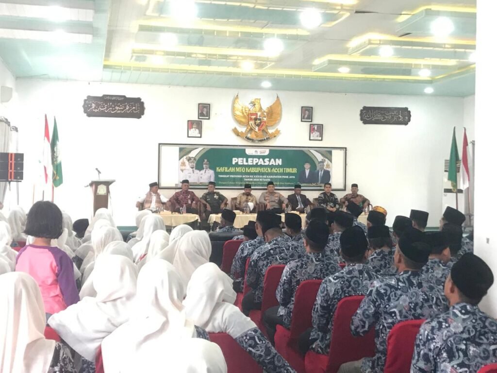 Bupati Al-Farlaky Minta Kafilah MTQ ke-37 Harumkan Nama Bumi Nurul Akla