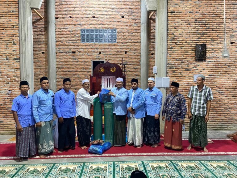 Laksanakan Safari Ramadhan, BKPRMI Salurkan Perlengkapan Salat Dan Alquran
