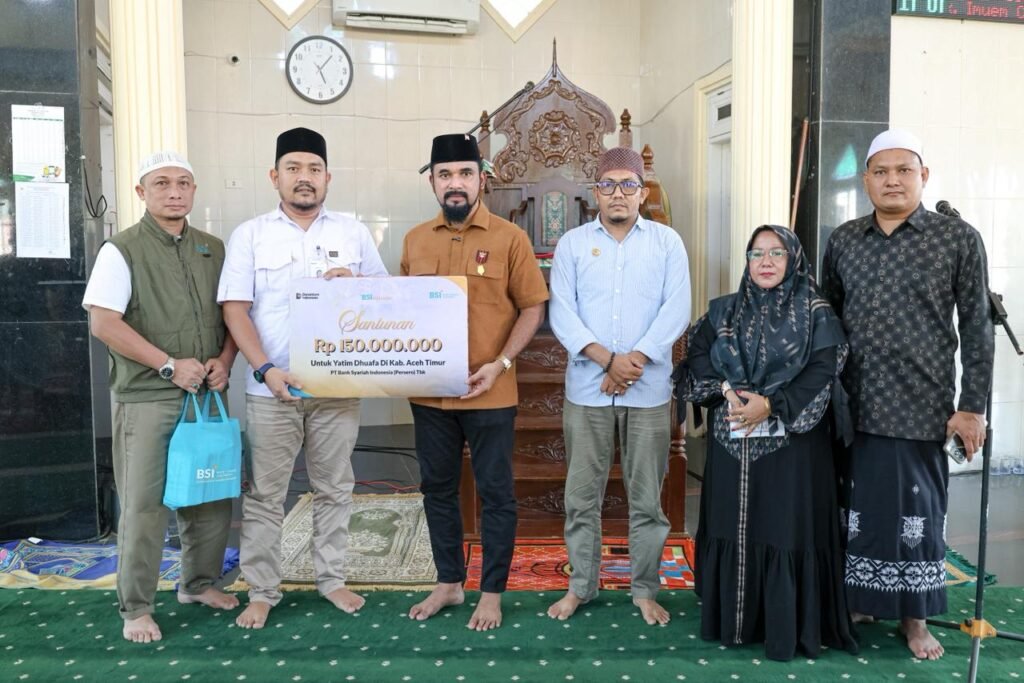 Gandeng BSI, Bupati Al-Farlaky Santuni 476 Anak Yatim di Ranto Peureulak