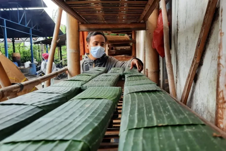 Harga Bahan Baku Melonjak, Produsen Tempe Aceh Timur Pilih Kecilkan Ukuran