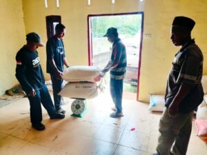 3,1 Ton Zakat Padi Hasil Panen Petani Tersalurkan di Gampong Baro Julok