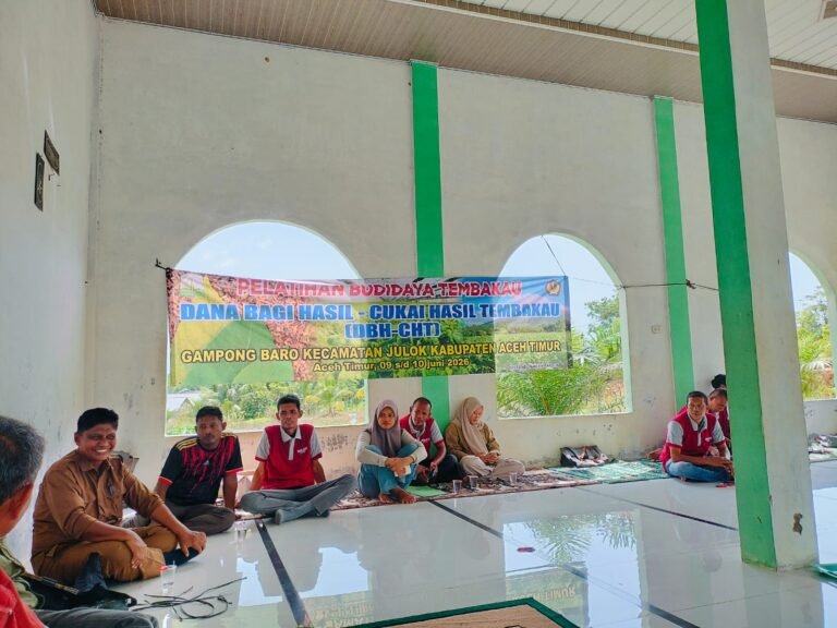 Membangun Potensi Komoditas Industri, Warga Julok & Sekitarnya Dilatih Budidaya Tembakau