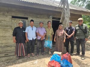 Cek Kondisi Rumah Ibu Aniati, Ketua BMK Aceh Timur Pastikan Bangun Rumah Layak Huni 2027