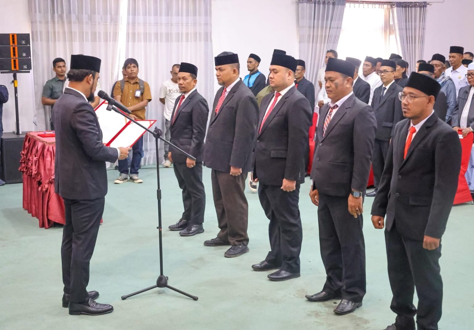 Komisioner Baitul Mal Aceh Timur Dilantik, Bupati Al-Farlaky Minta Genjot Pendapatan Zakat