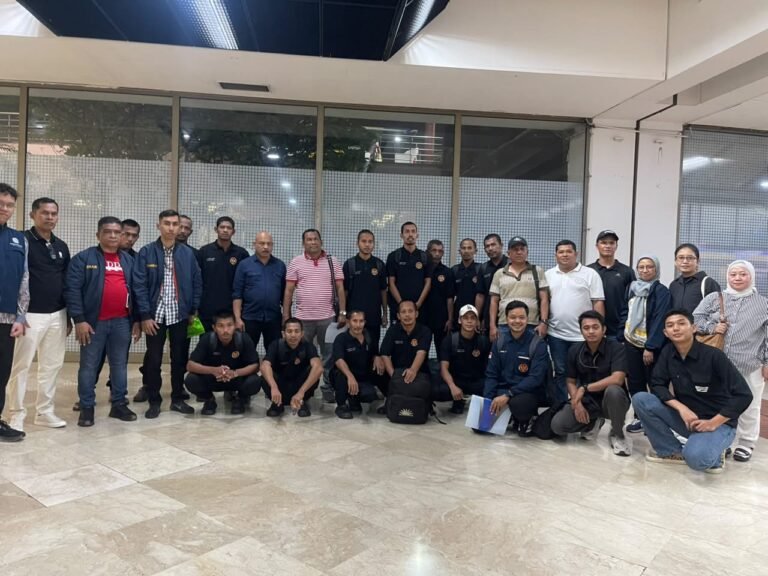 Alhamdulillah Pulang! Setelah 6 Bulan Ditahan di Thailand, 13 Nelayan Aceh Timur Akhirnya Bebas