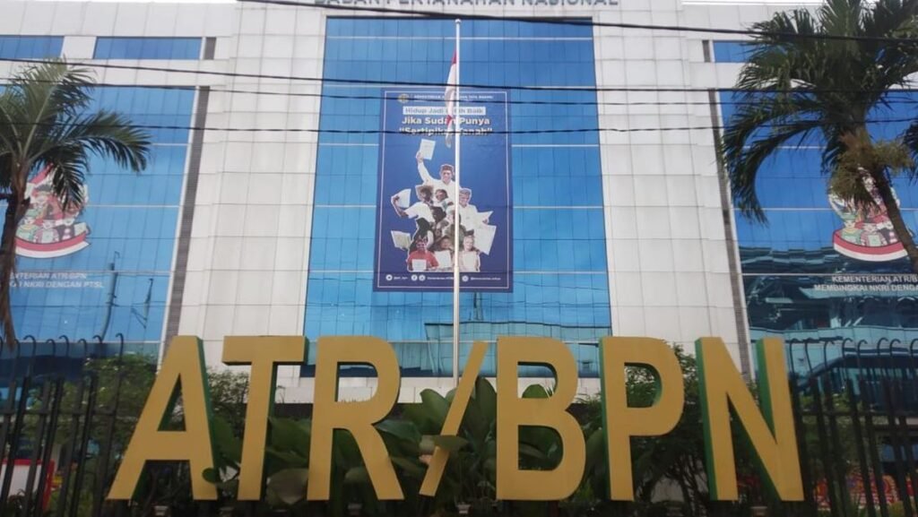 Anak Buah Ditangkap, Kantor Digeledah, Menteri ATR/BPN ‘Hilang Kontak’