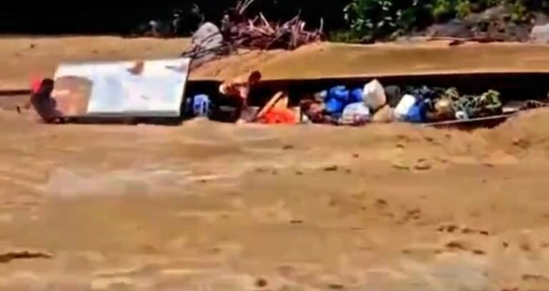 Dua Bot Warga Melidi Tenggelam di Sungai Batu Katak Akibat Arus Deras